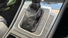 Volkswagen Golf 99kW e-Golf 35kWh 5dr Auto Electric Hatchback